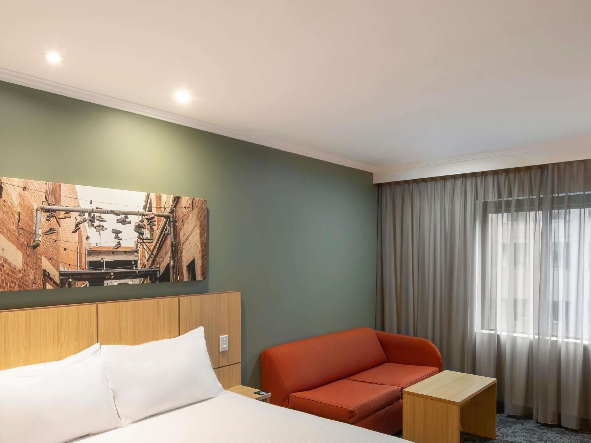 Superior Queen River View Room
