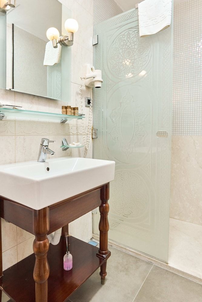 Best Western Empire Palace Hotel & Spa - Special Class Standard Room, Multiple Beds, Non Smoking 13