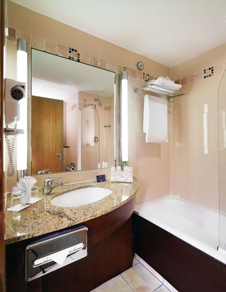 Suite, River View
