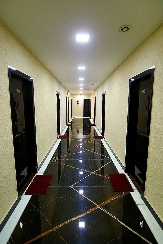 undefined Hotel Gharonda 4