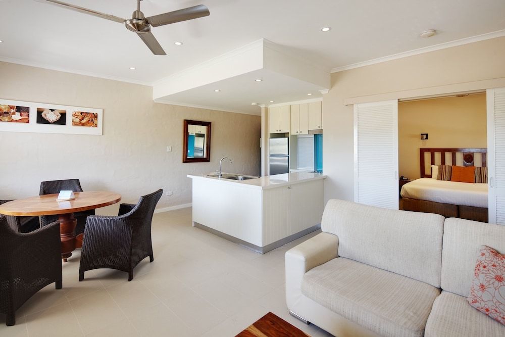 Seashells Broome Apartment, 1 Bedroom, Jetted Tub 2