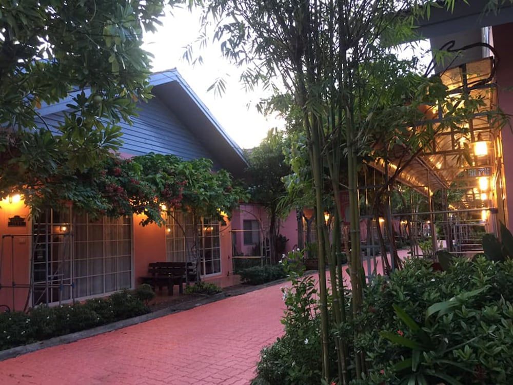 undefined Bangkok Rama Hotel 8