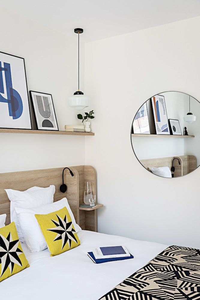 Superior Room, 1 Queen Bed, Accessible, Ground Floor (Walk-in Shower;with Sofabed)