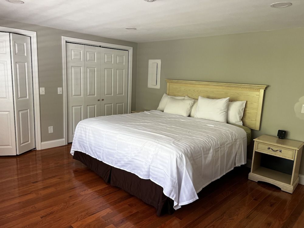 Captains Quarters Motel & Conference Center Deluxe Apartment, 2 Bedrooms