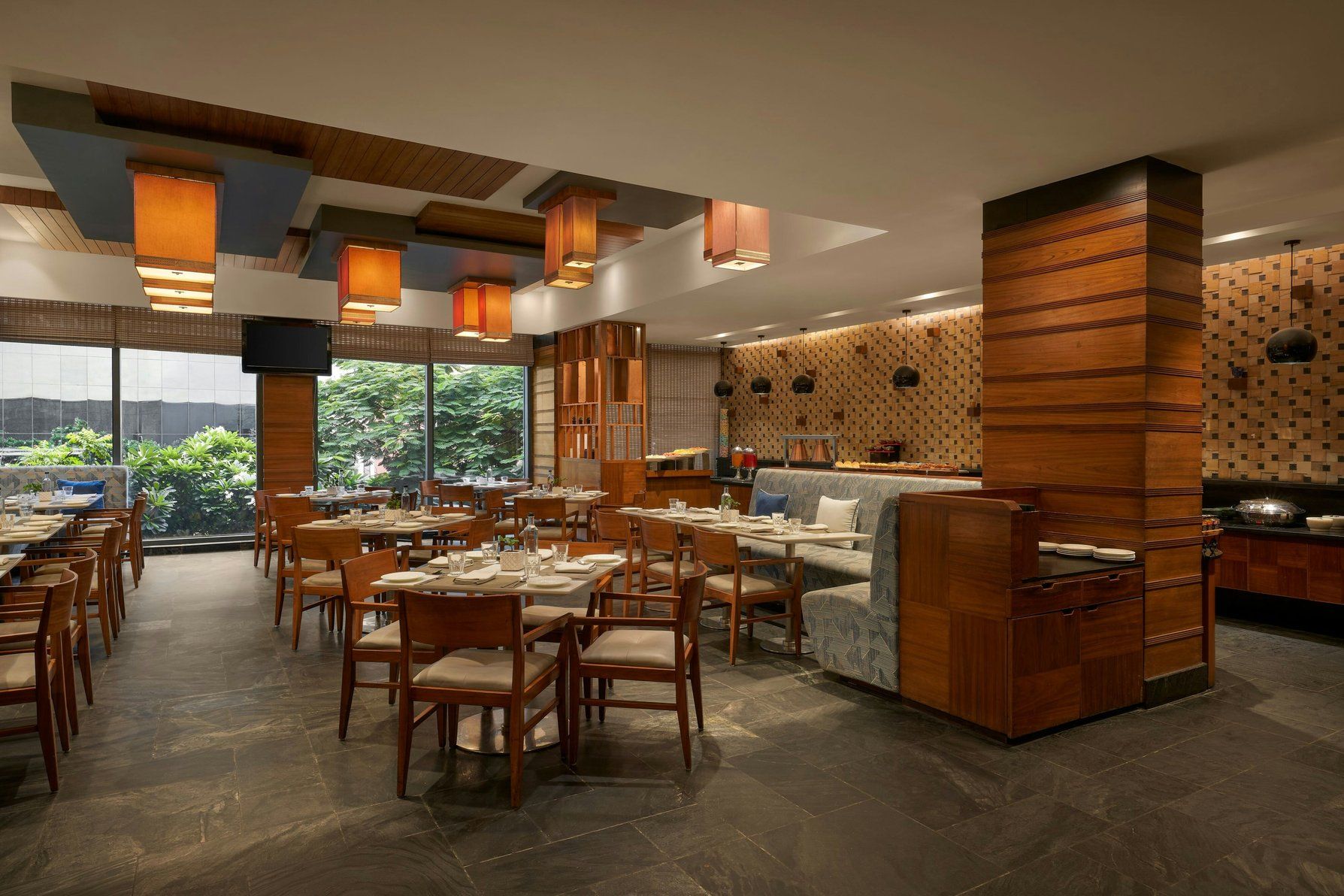 Conversation Restaurant - Buffet