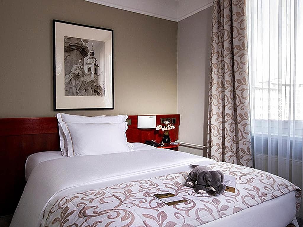 undefined Hotel Kanha Inn 9