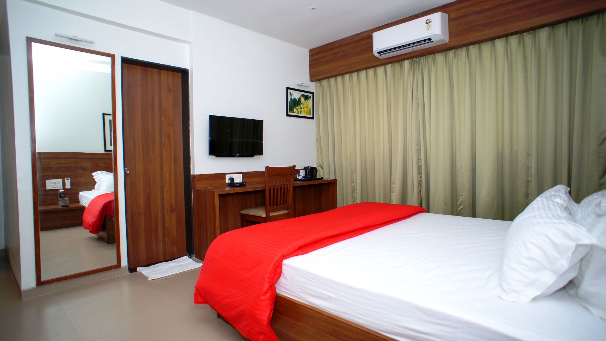 Deluxe King Room