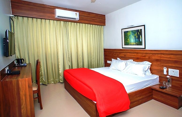 Deluxe twin with Breakfast