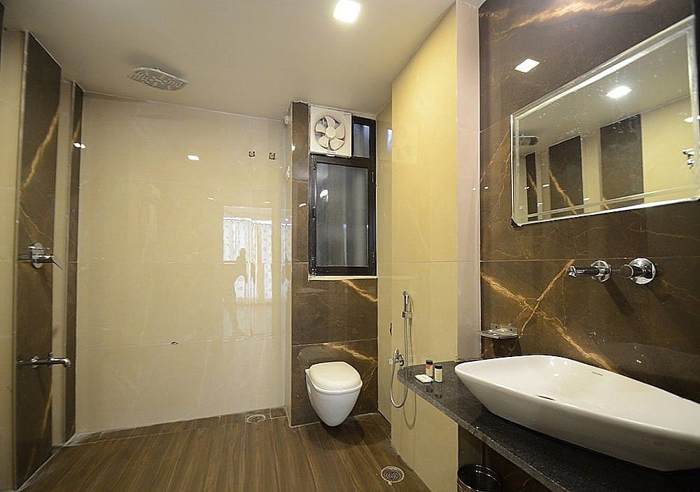 Hotel Metro Inn Deluxe Ac Room 9