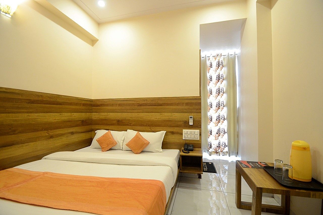 Hotel Metro Inn Deluxe Ac Room 6