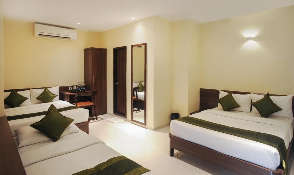 Treebo Balaji Residency Deluxe Double Room 4