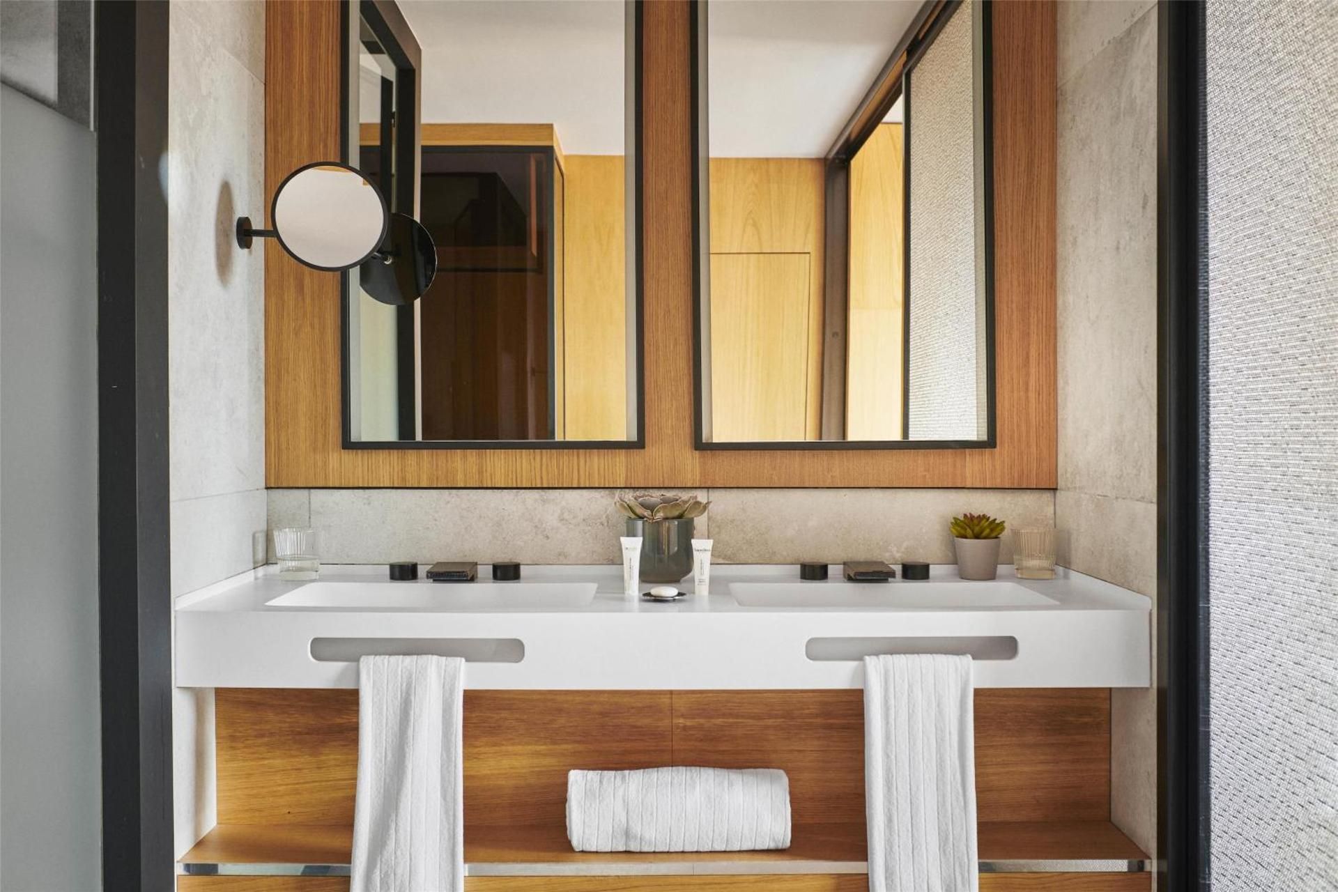 Grand Hyatt Barcelona 2 Twin Beds 3