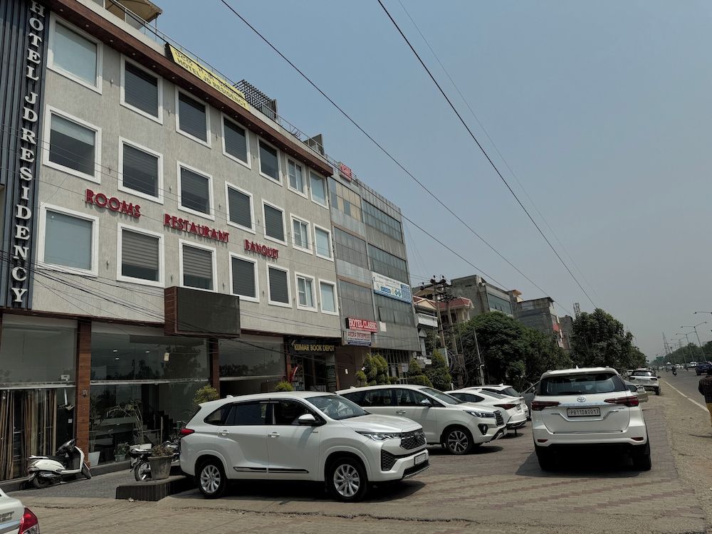 undefined Treebo JD Residency Mohali 9