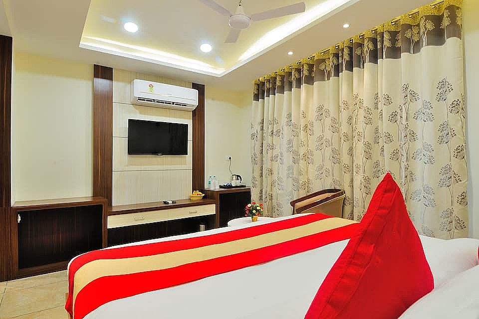 Hotel Fortune Ganga Deluxe Room 13