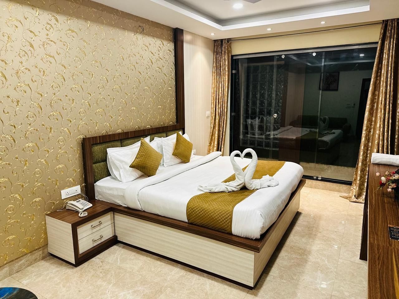 Hotel Fortune Ganga Deluxe Room 11