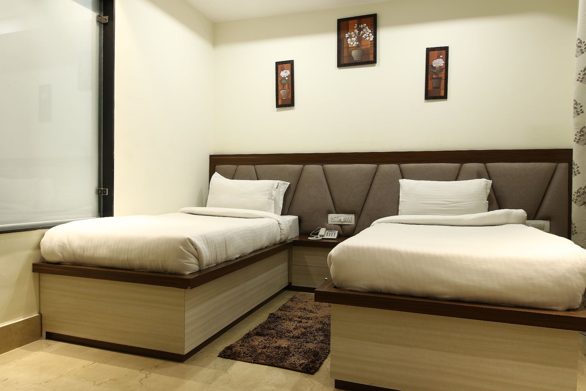 Hotel Fortune Ganga Deluxe Room 3