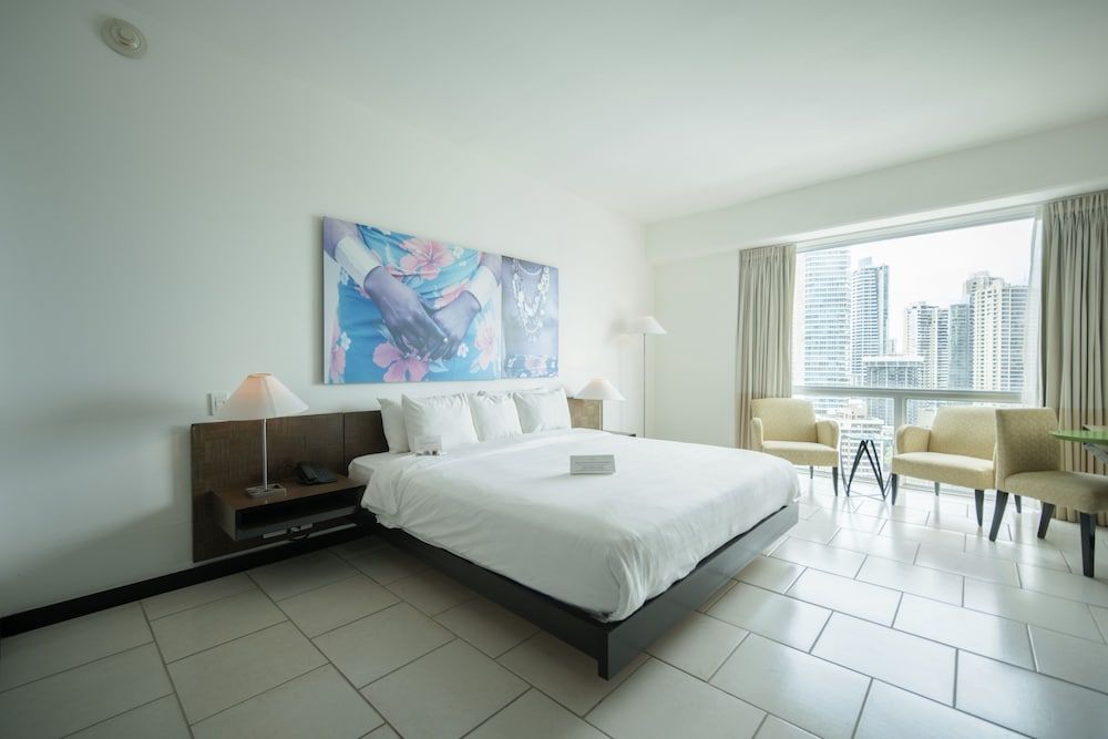 Decapolis Hotel Panama City Junior Suite, 1 King Bed, Ocean View 4