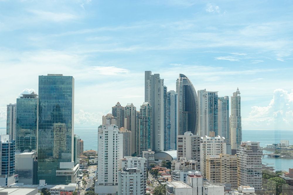 Decapolis Hotel Panama City Junior Suite, 1 King Bed, Ocean View 7