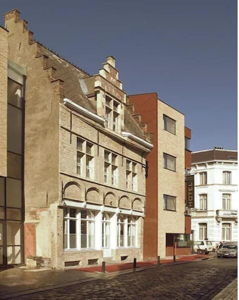 undefined Ghent River Hotel 2