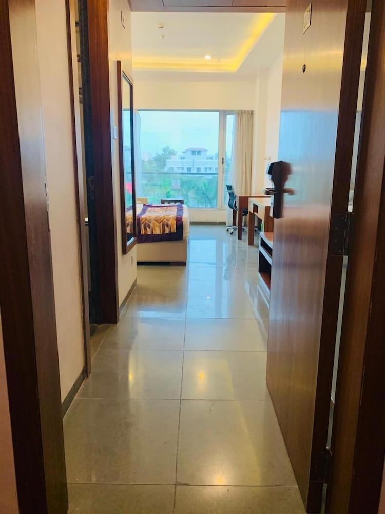 Viola Beacon Resort, Lonavala Deluxe Room 8