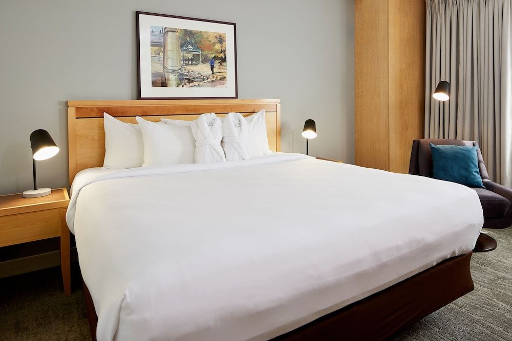 undefined Inn At The Forks 4