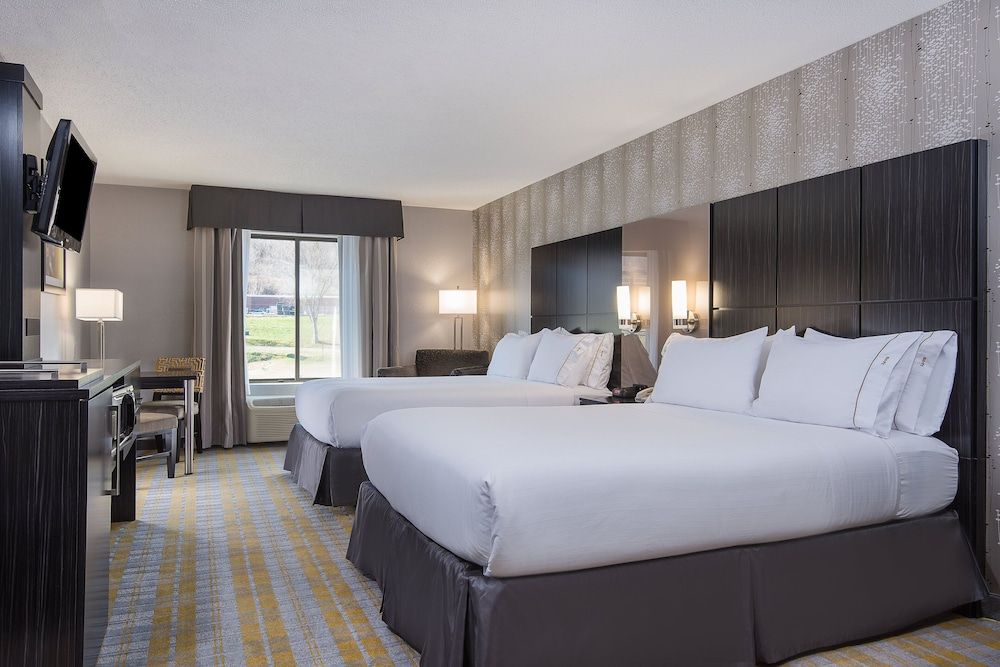 Standard Room, 2 Queen Beds, Accessible (Mobility, Accessible Tub)