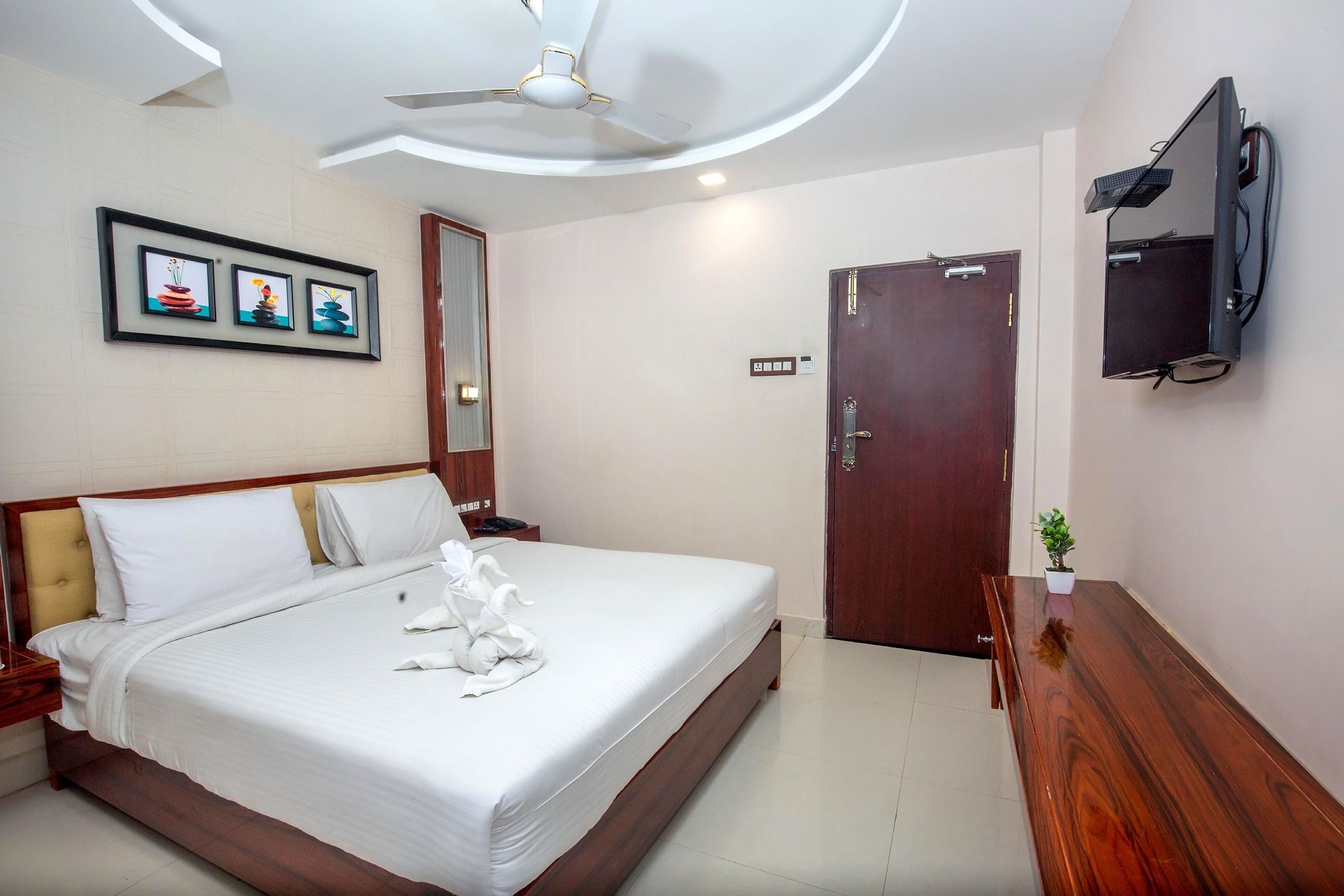Hotel President Standard Double Room