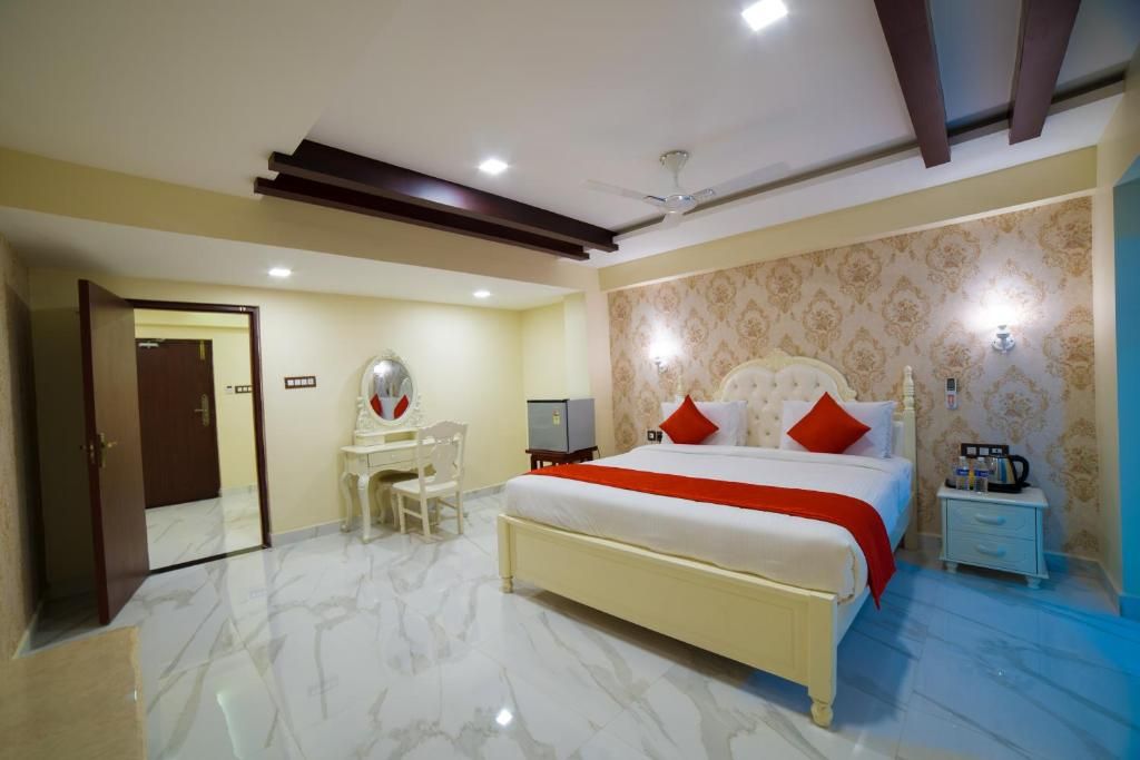 King Studio with Sofa Bed