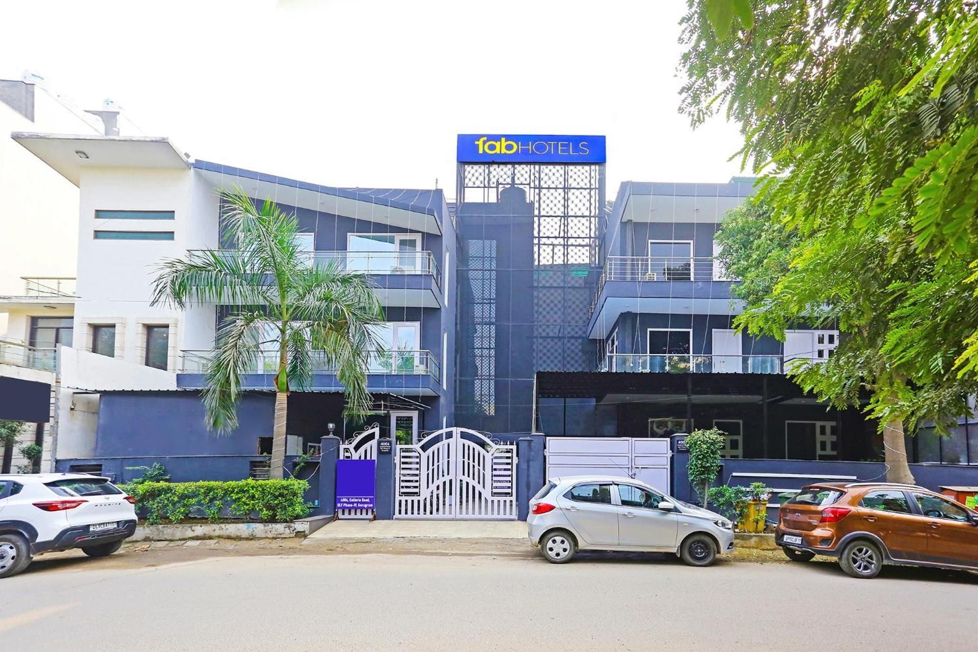 undefined Townhouse Galleria Market Near Golf Course Road 6