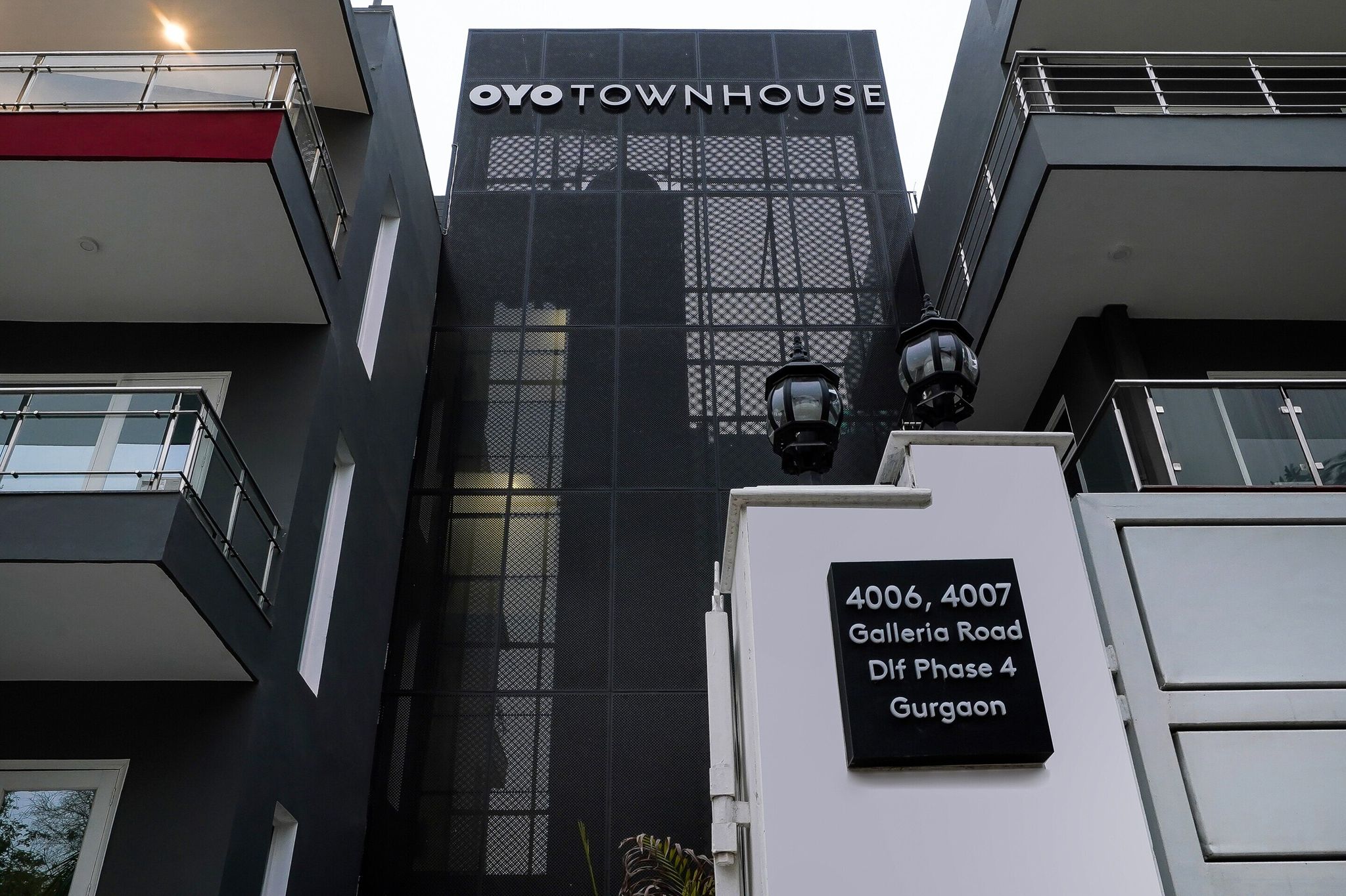 undefined Townhouse Galleria Market Near Golf Course Road 10