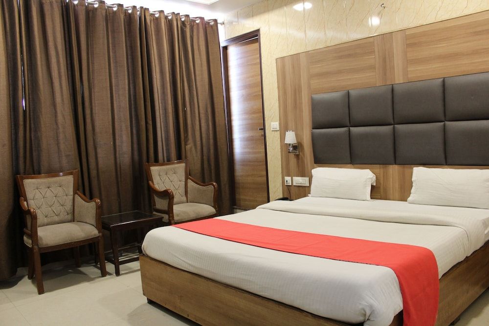 undefined Hotel Waves 2