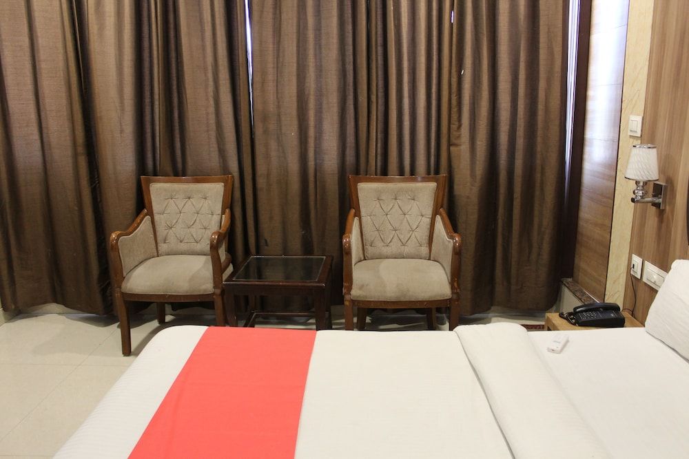 undefined Hotel Waves 3