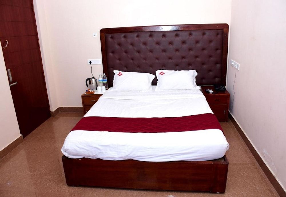 Karaikal Ashok Beach Resort Deluxe Room 5