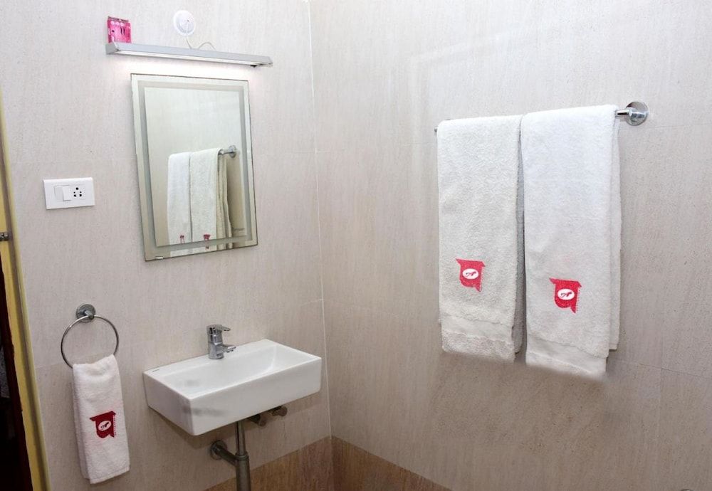 Karaikal Ashok Beach Resort Deluxe Room 7