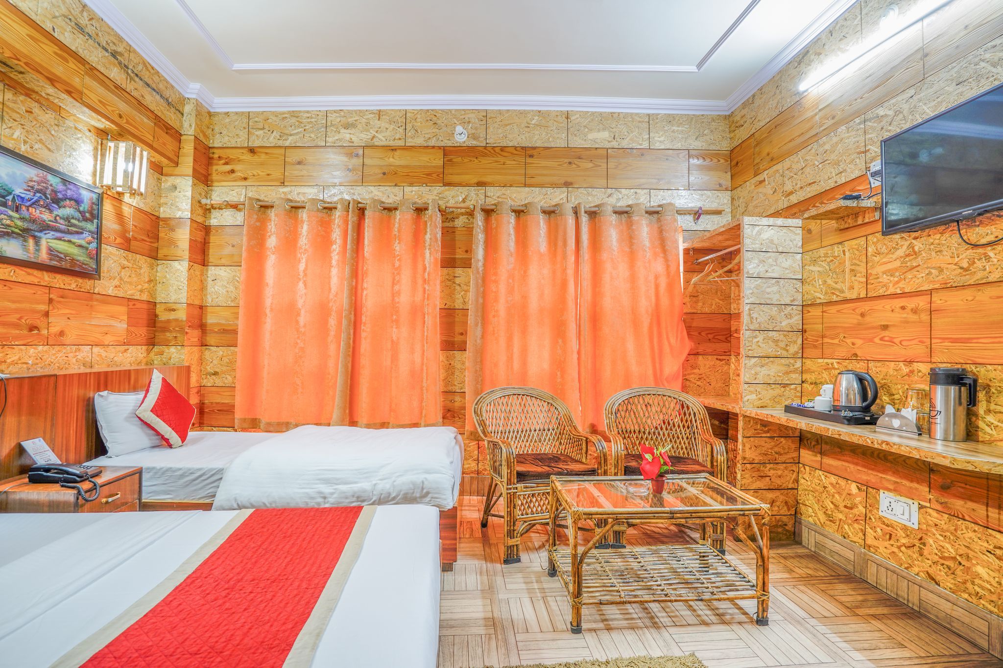 Super Deluxe Hill View