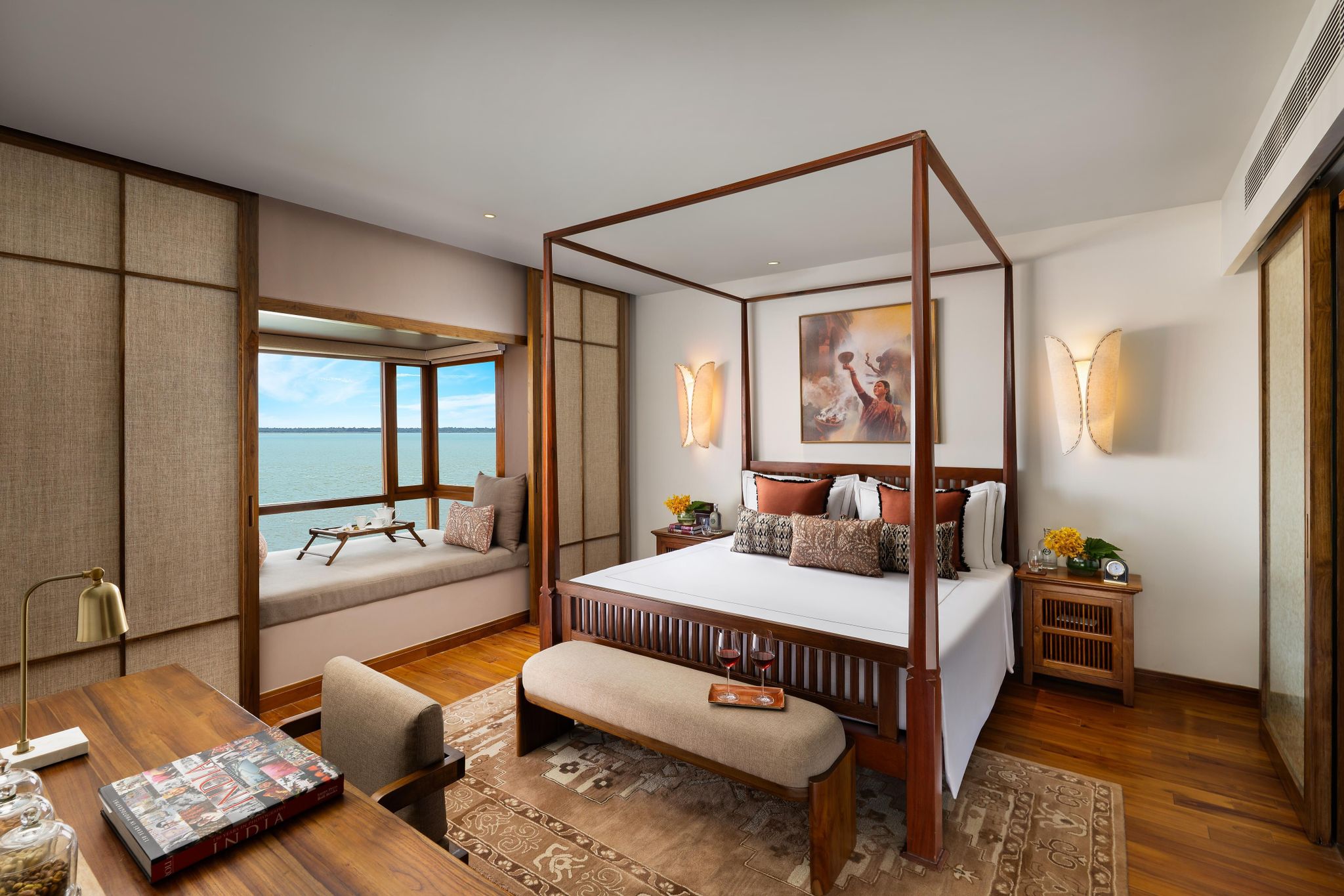 Deluxe King Room River View with Balcony