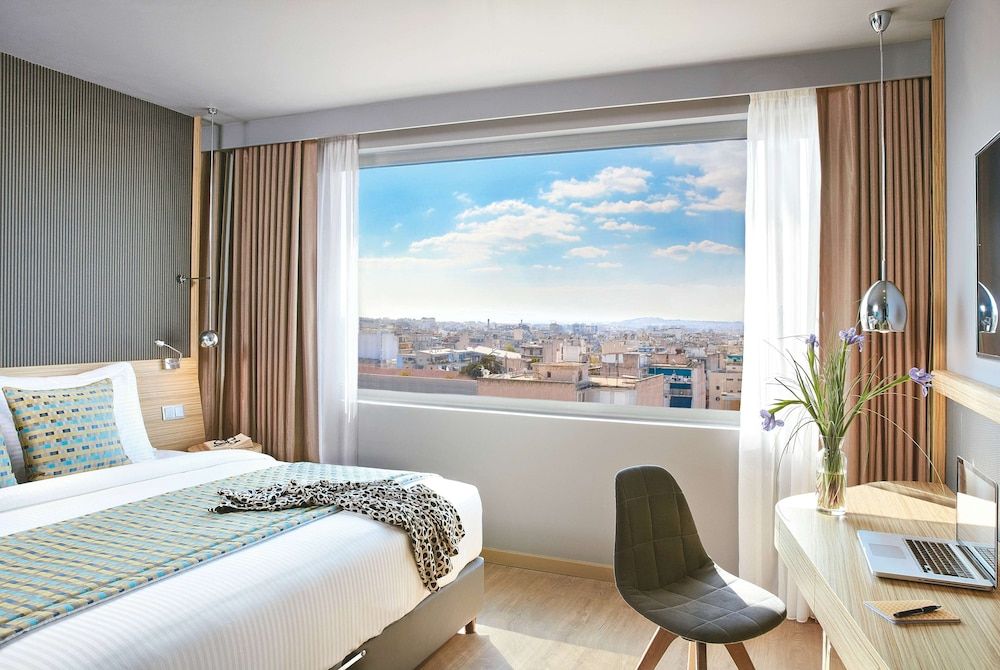 Executive Twin Room, City View