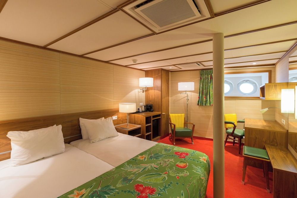 ss Rotterdam Hotel & Restaurants Superior Double Room 3