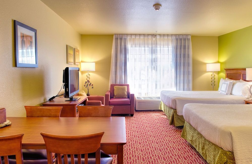 Studio, 2 Queen Beds, Non Smoking (Hearing Accessible)
