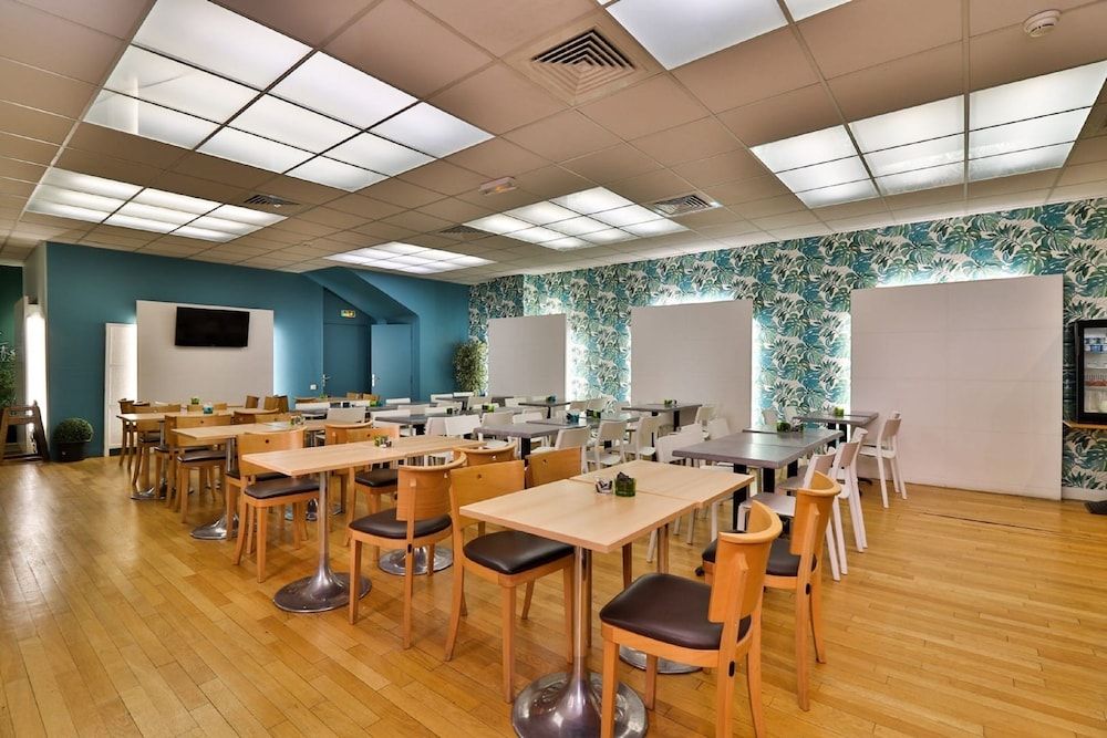 undefined Hotel le Noailles Nice Gare 7