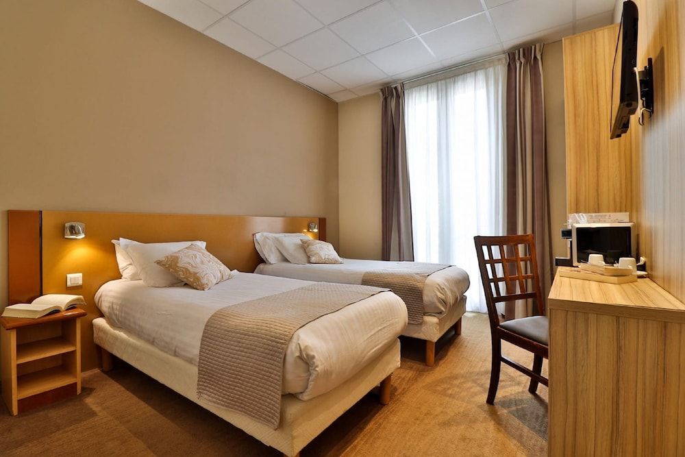 undefined Hotel le Noailles Nice Gare 3