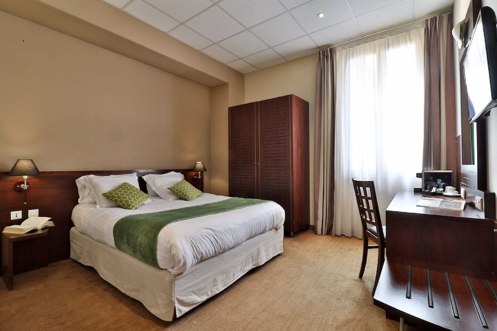 undefined Hotel le Noailles Nice Gare 5