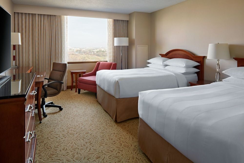 undefined Toronto Airport Marriott Hotel 5