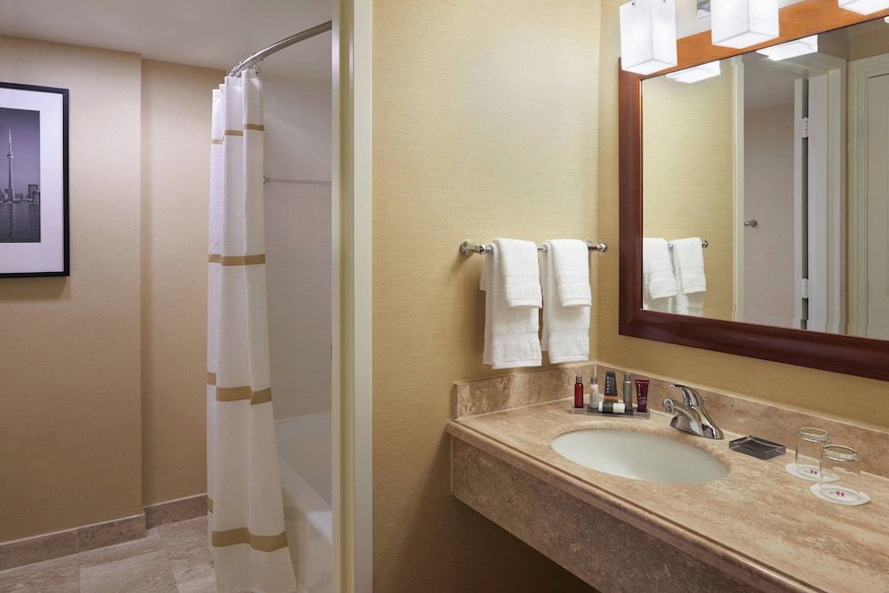 undefined Toronto Airport Marriott Hotel 7