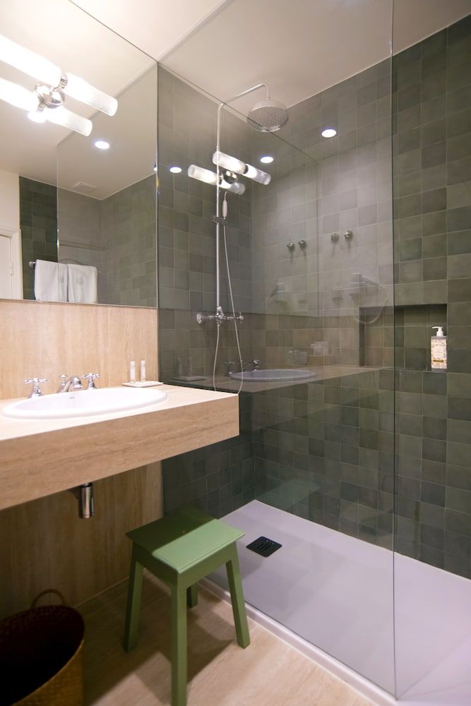 York House Standard Double Room 12