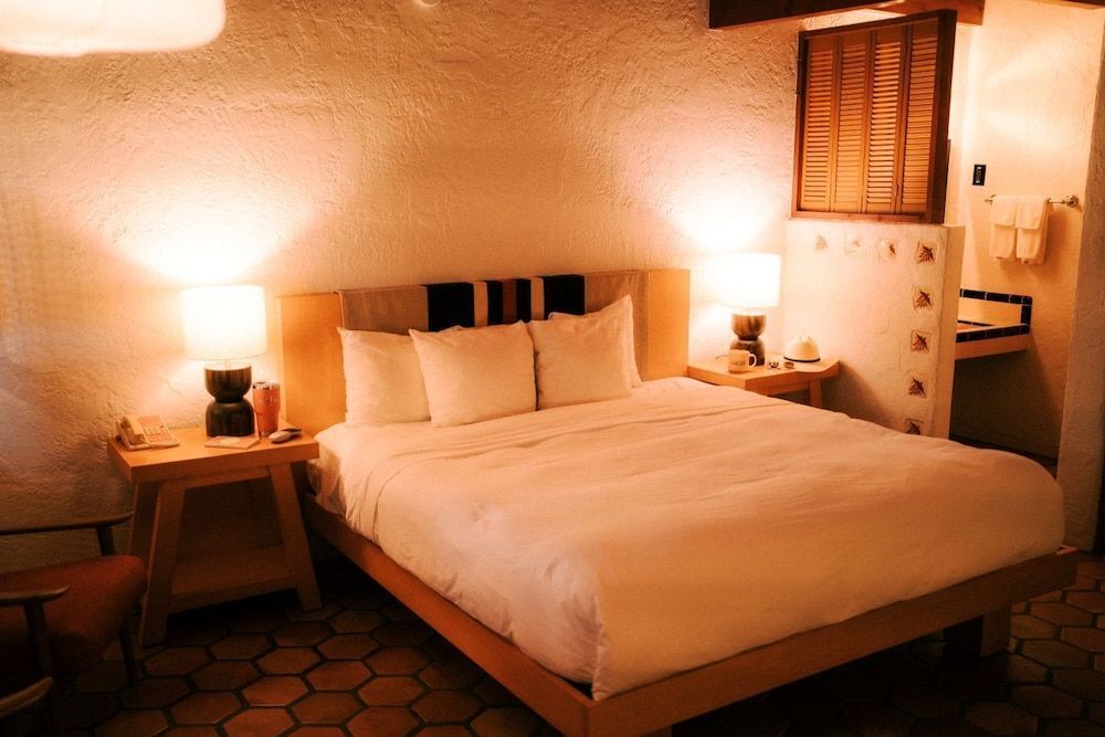 Standard Room, 1 Queen Bed