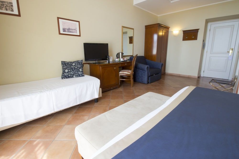 undefined Hotel Nuvò 10