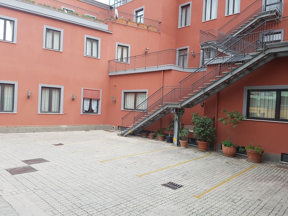 undefined Hotel Nuvò 2