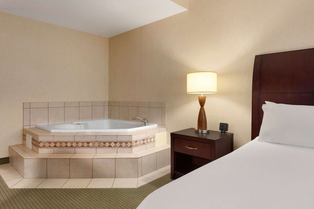 Room, 1 King Bed, Accessible