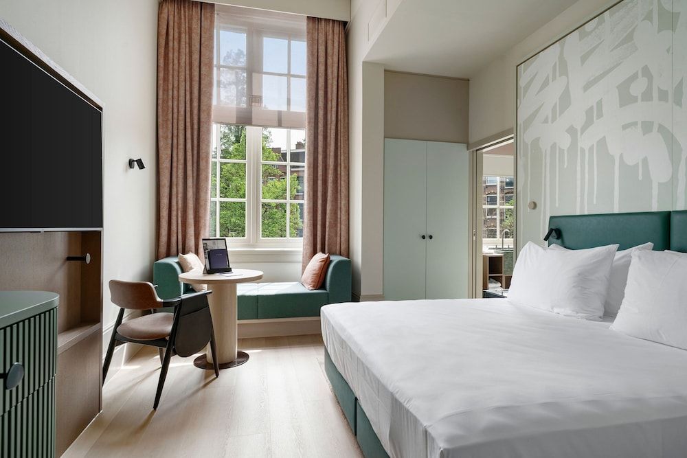 undefined The College Hotel Amsterdam, Autograph Collection 3